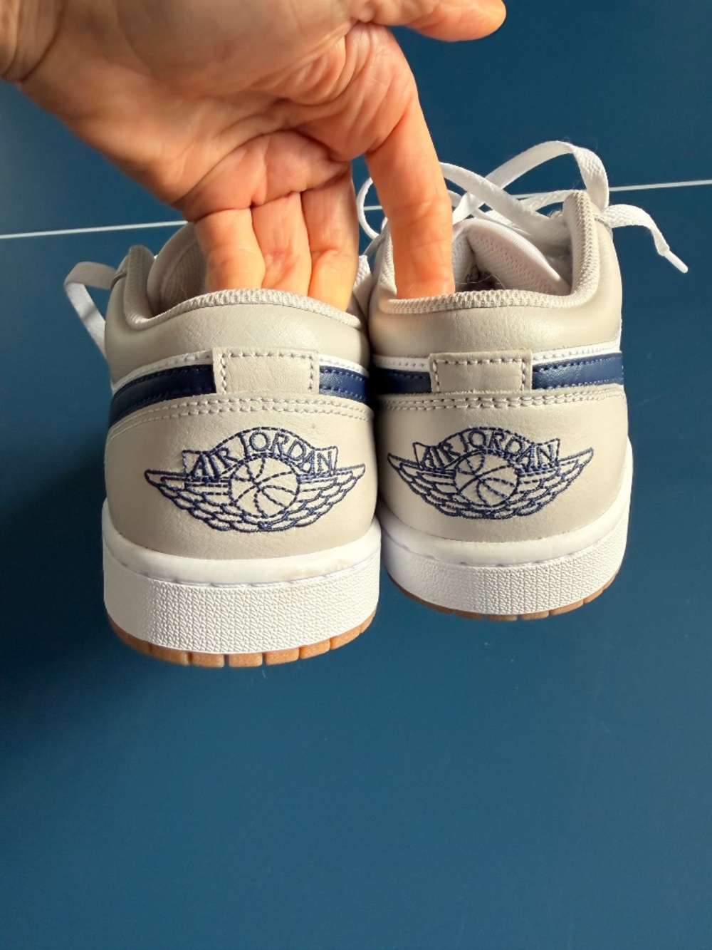 Air Jordan 1 Low sneakers, US Men's Size 7.5 or Women's Size 8.5 - Picture 9 of 11